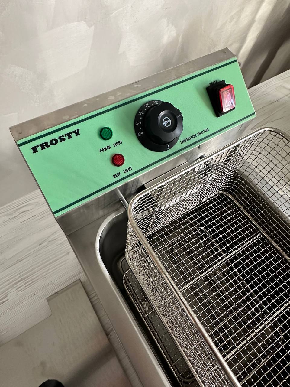 Електрична фритюрниця Frosty EFS-12L